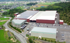 サンライズ工業工場全景